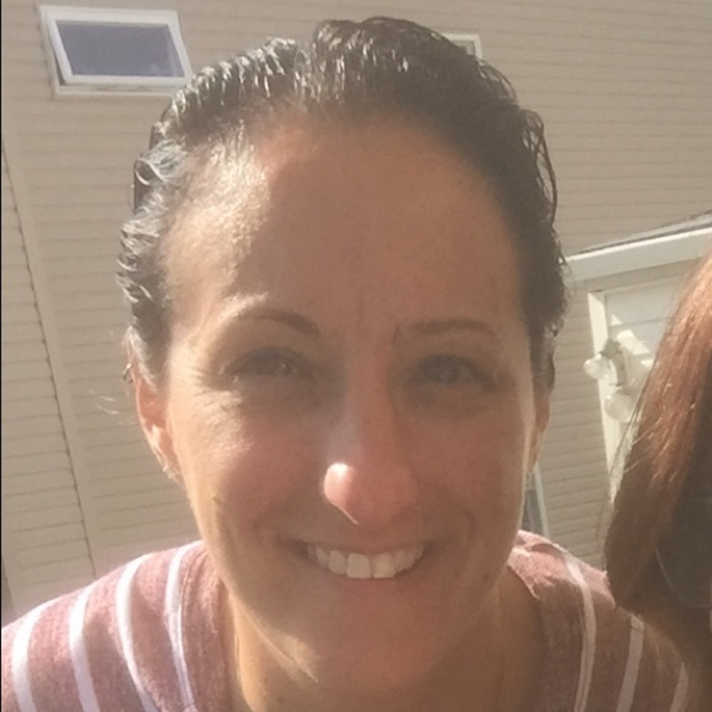 Meet your Posher, Adrienne